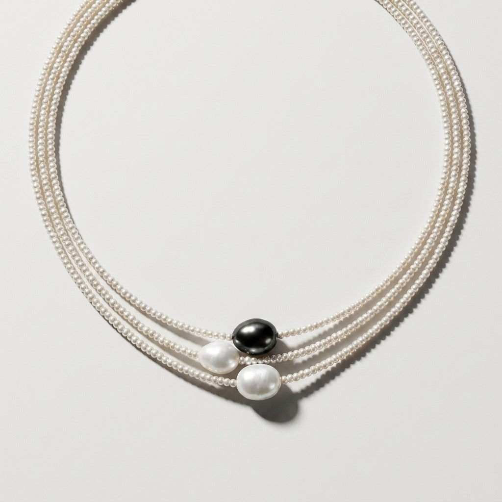 Women's Baroque Faux Pearl Necklace