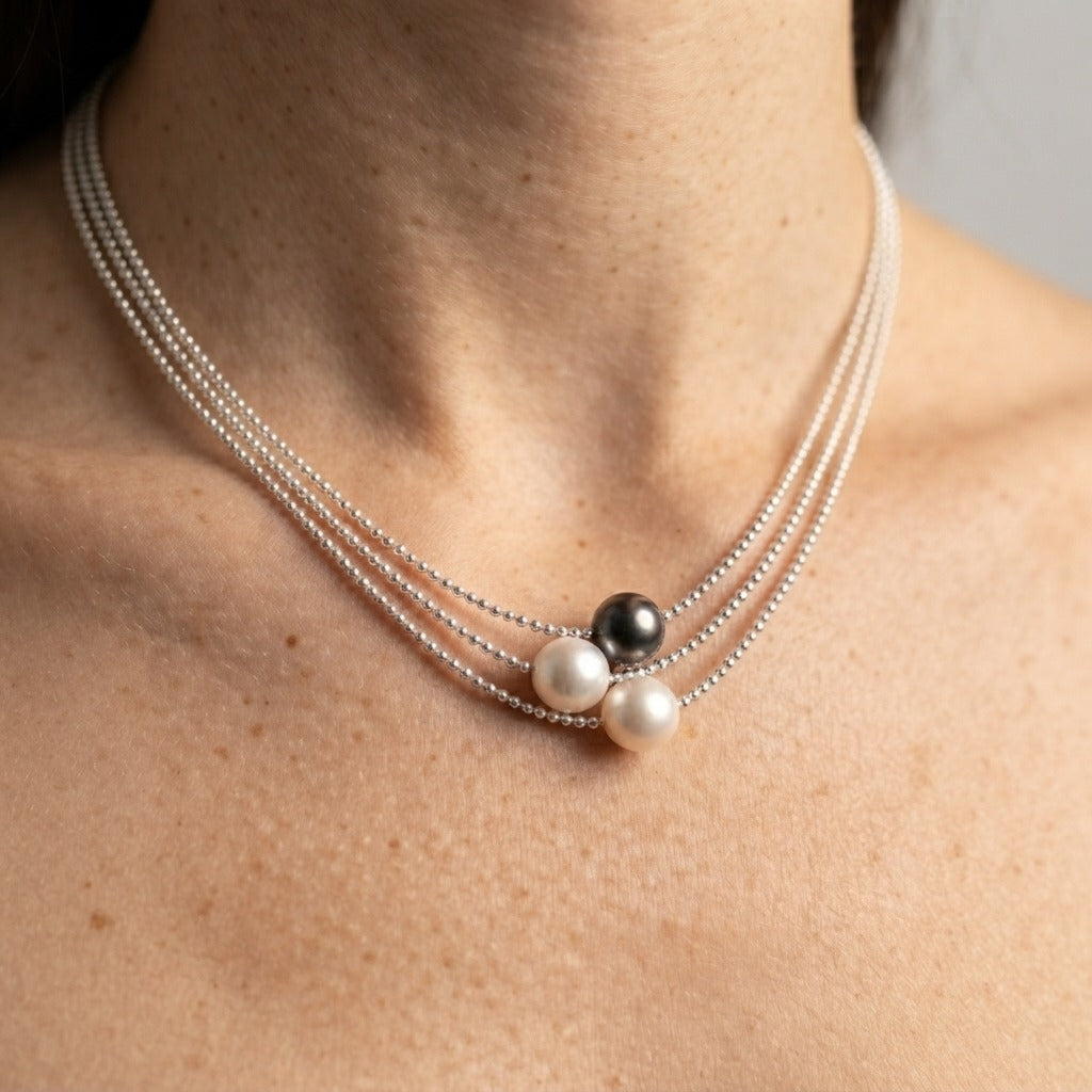 Women's Baroque Faux Pearl Necklace