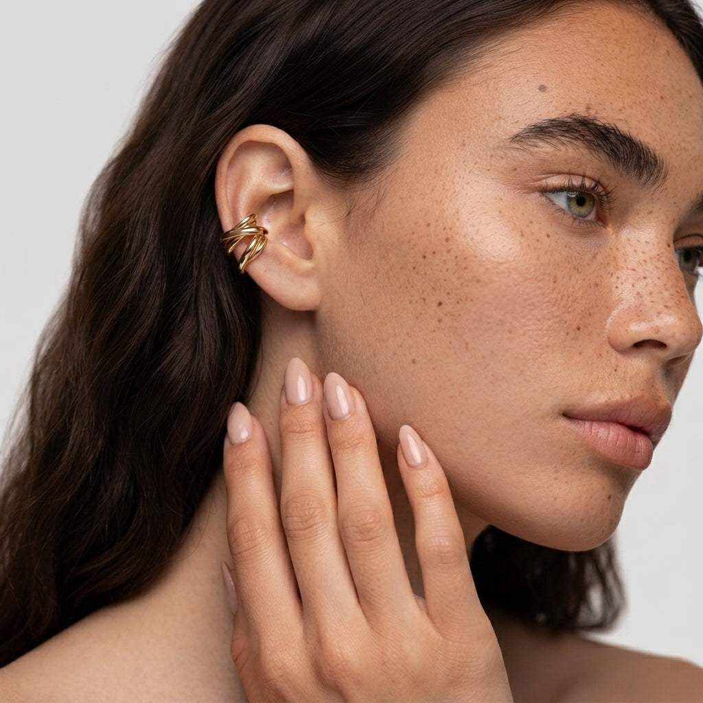 Women's Chunky Twist Ear Cuff
