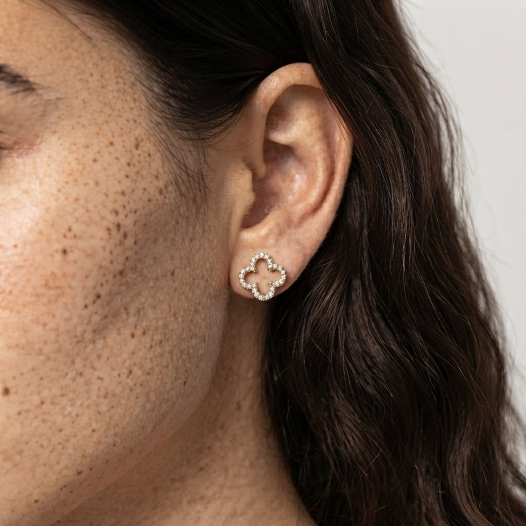Women's Crystal Clover Stud Earrings