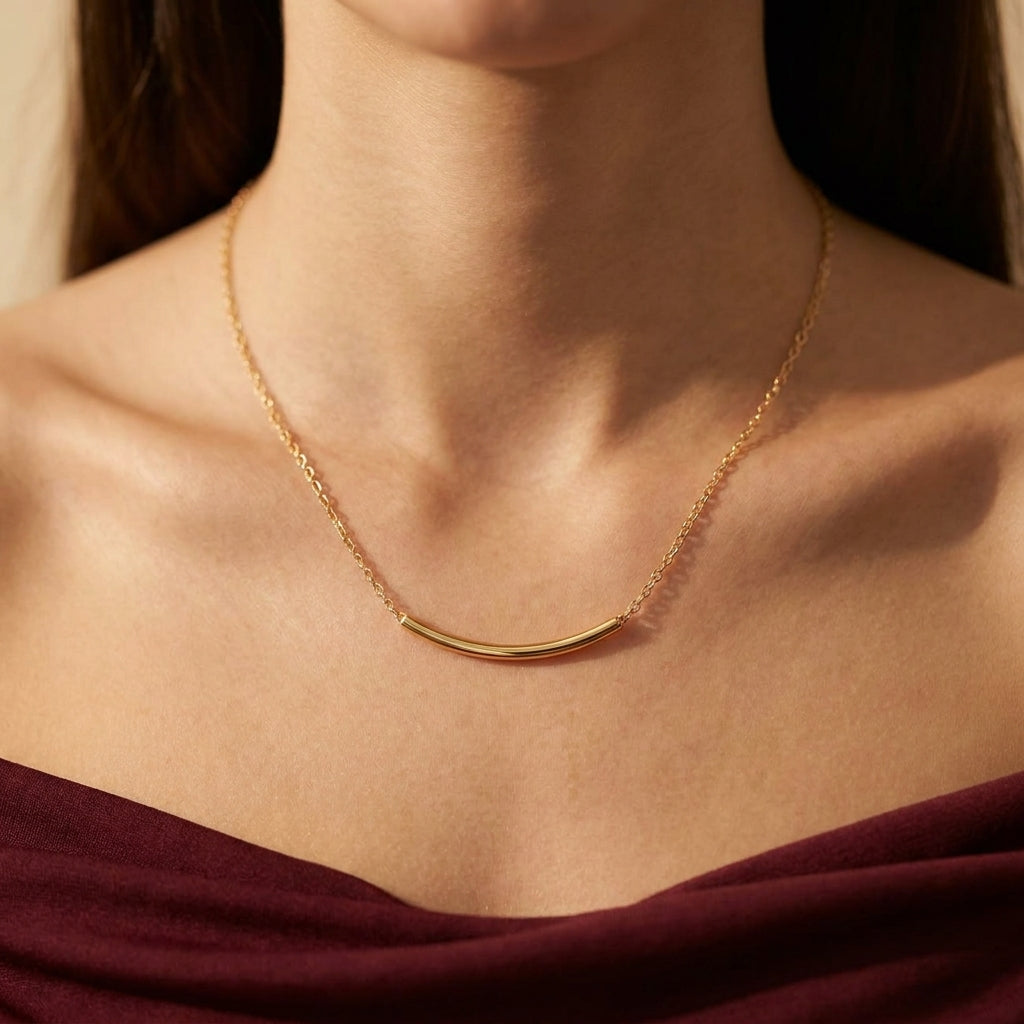 Women's Curved Bar Pendant Necklace