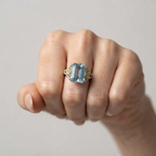 Women's Daisy Blue Stone Ring