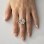 Women's Daisy Signet Ring