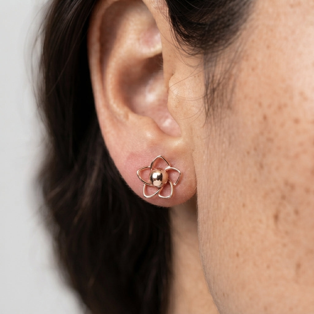 Women's Faux Pearl Flower Stud Earrings