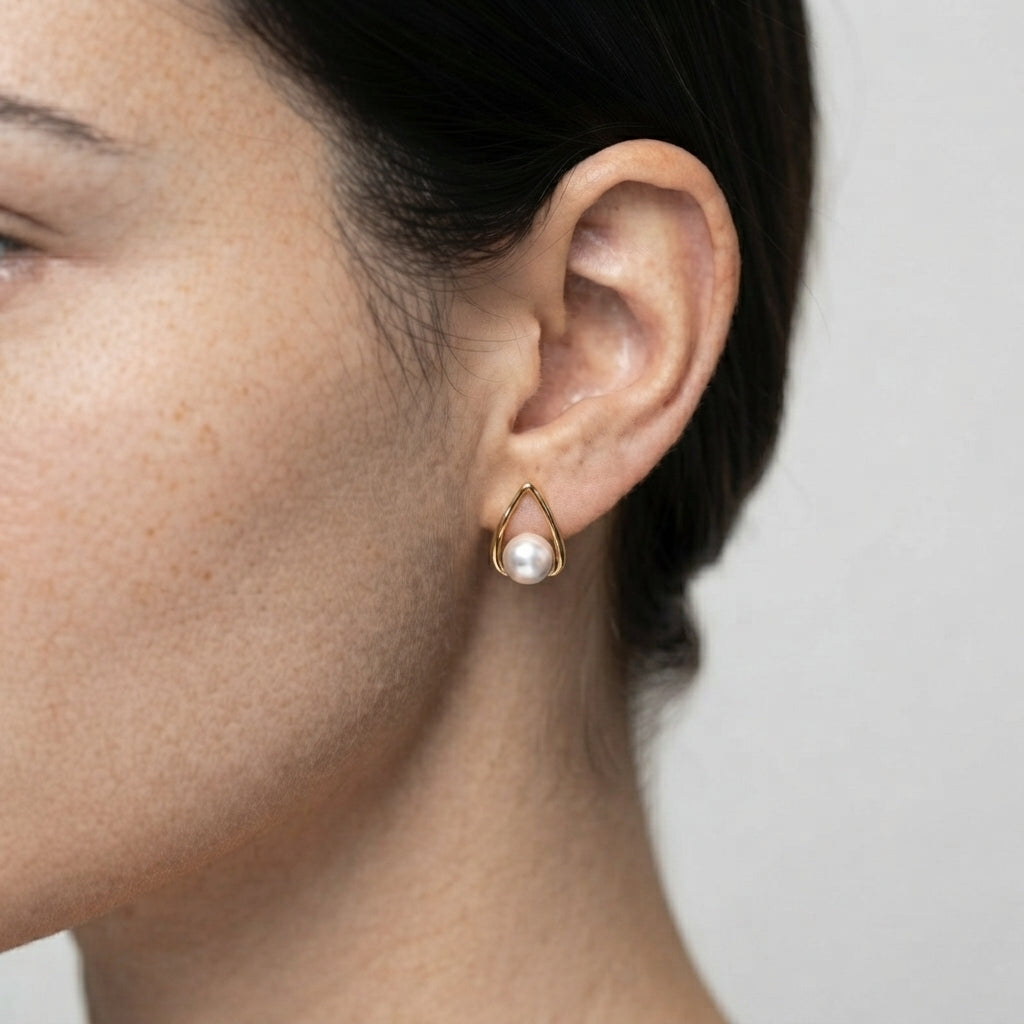 Women's Faux Pearl Triangle Stud Earrings
