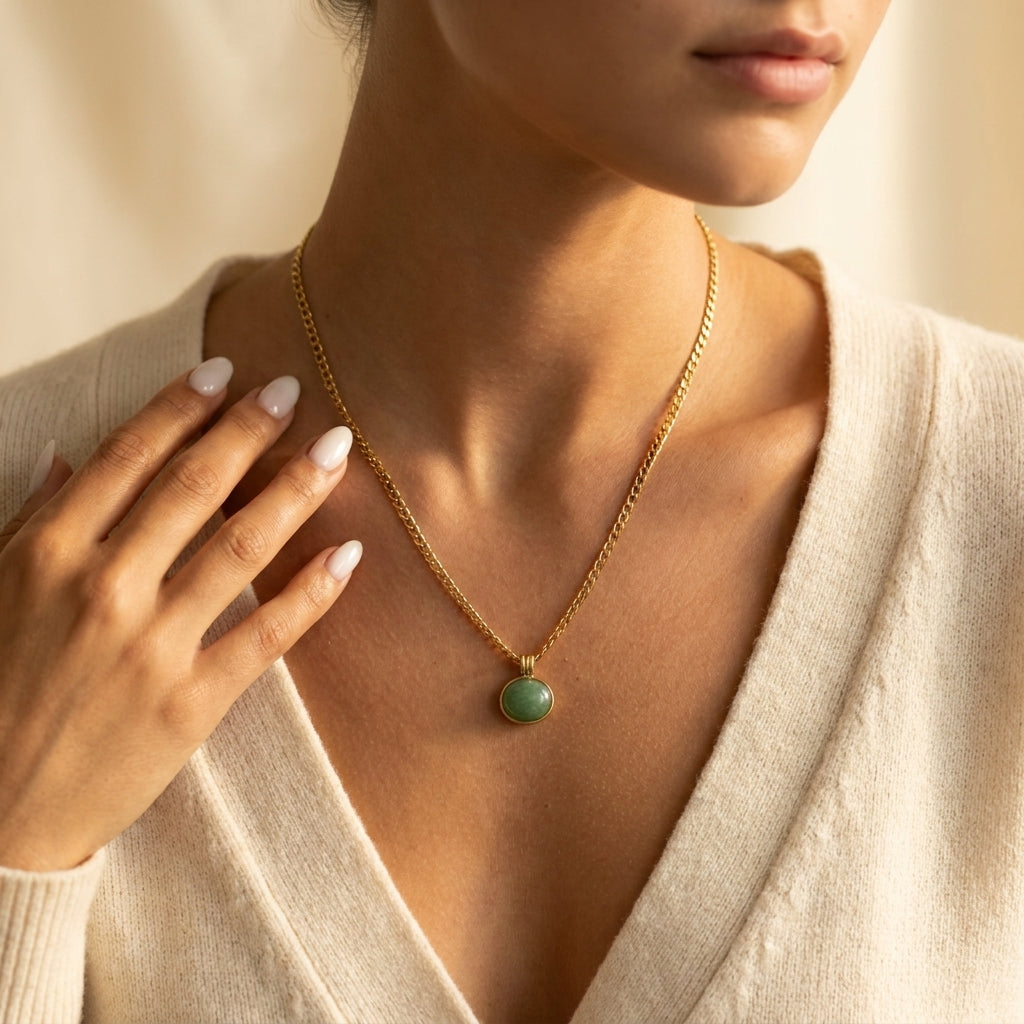Women's Green Stone Pendant Necklace