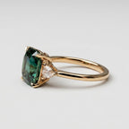 Women's Green Stone Three Stone Ring
