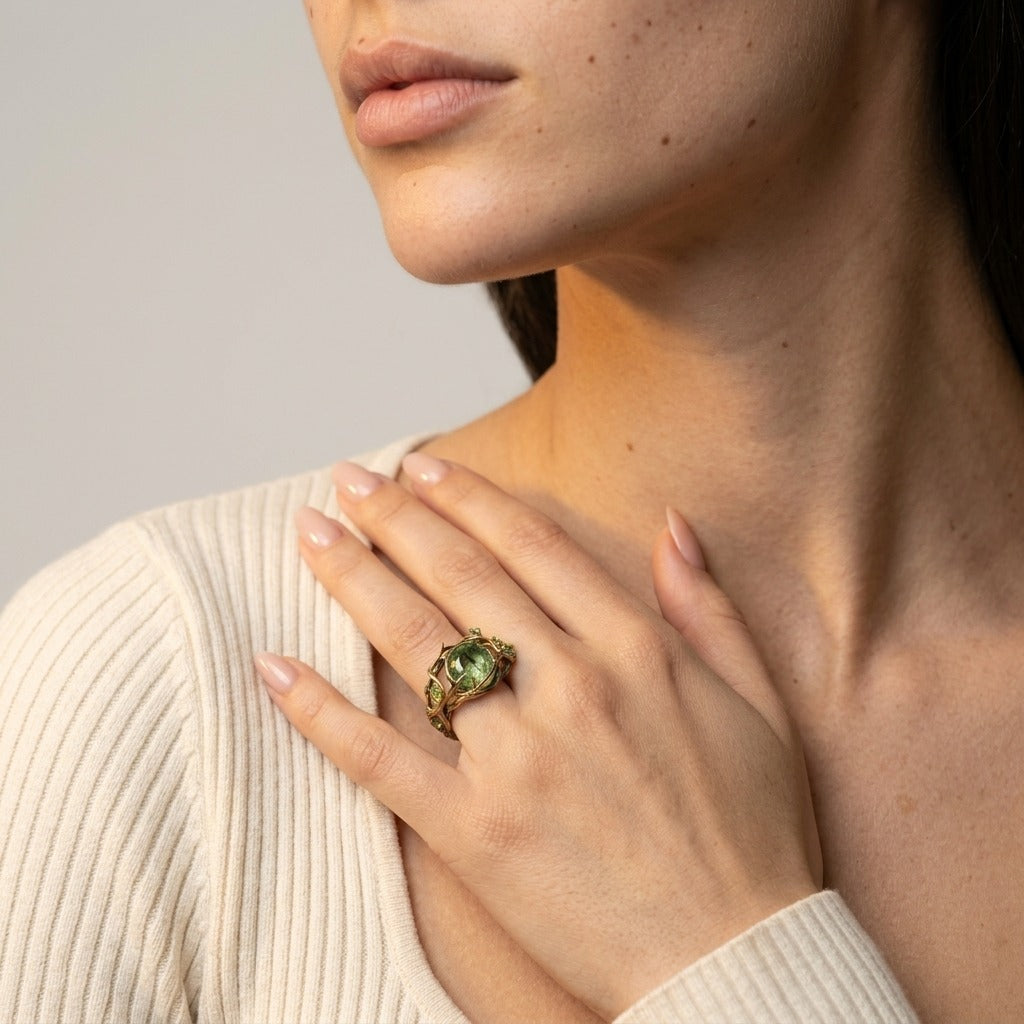 Women's Green Stone Twist Ring