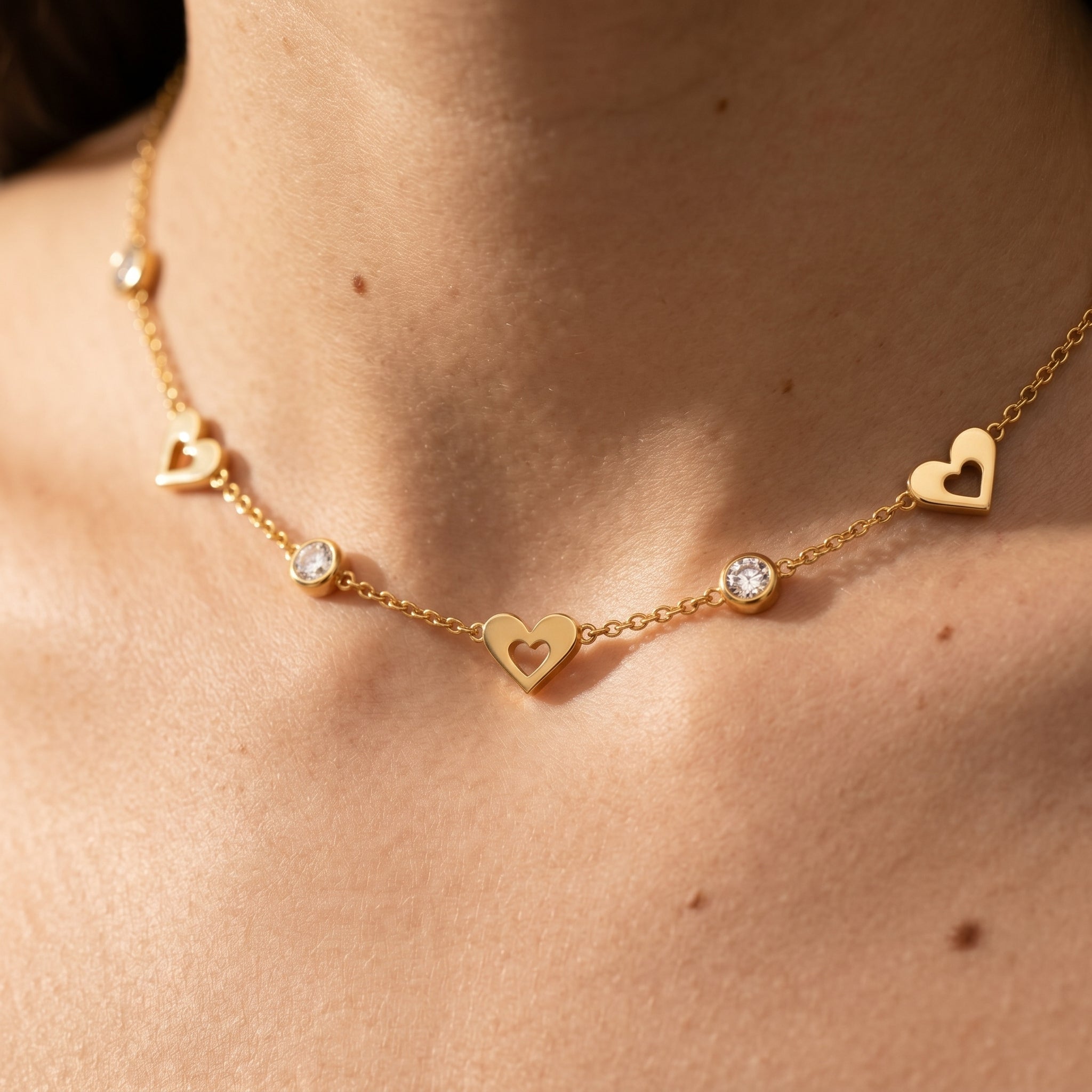 womens-heart-crystal-choker-necklace-2.jpg