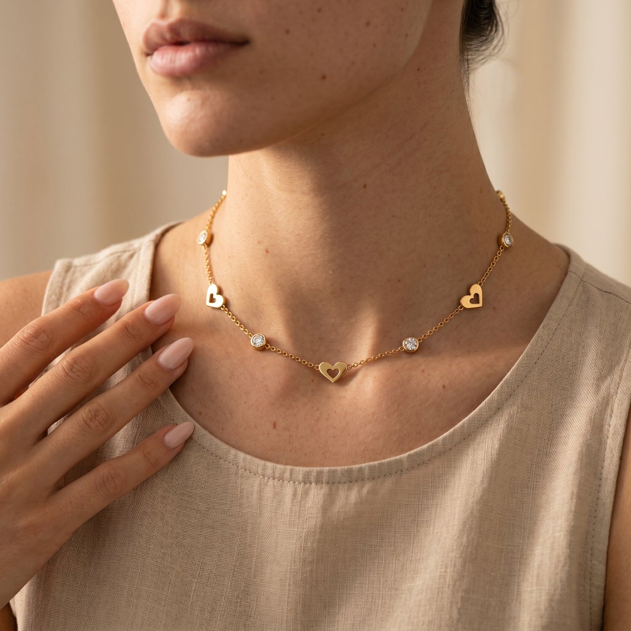 womens-heart-crystal-choker-necklace-4.jpg