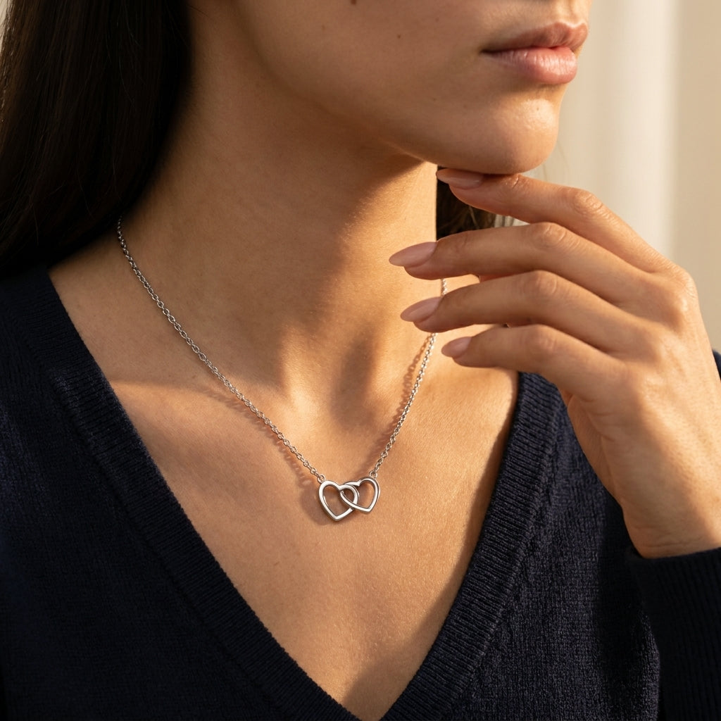 Women's Interlocking Heart Pendant Necklace