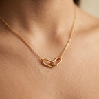 Women's Linked Oval Pendant Necklace