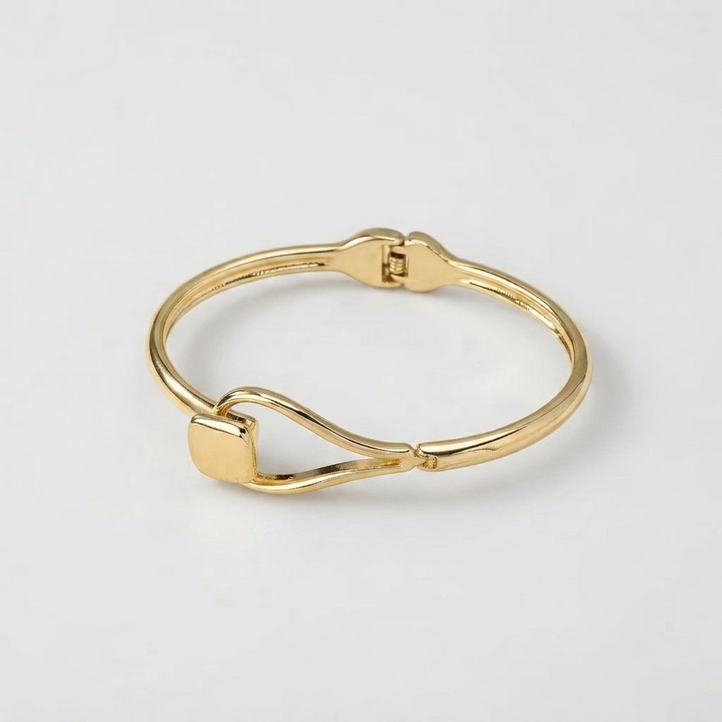 Women's Polished Teardrop Bangle