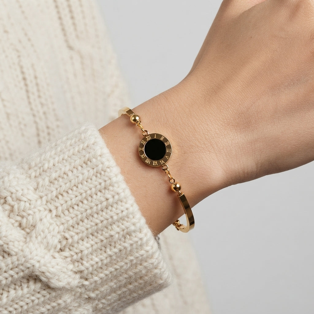 Women's Roman Numeral Disc Bracelet