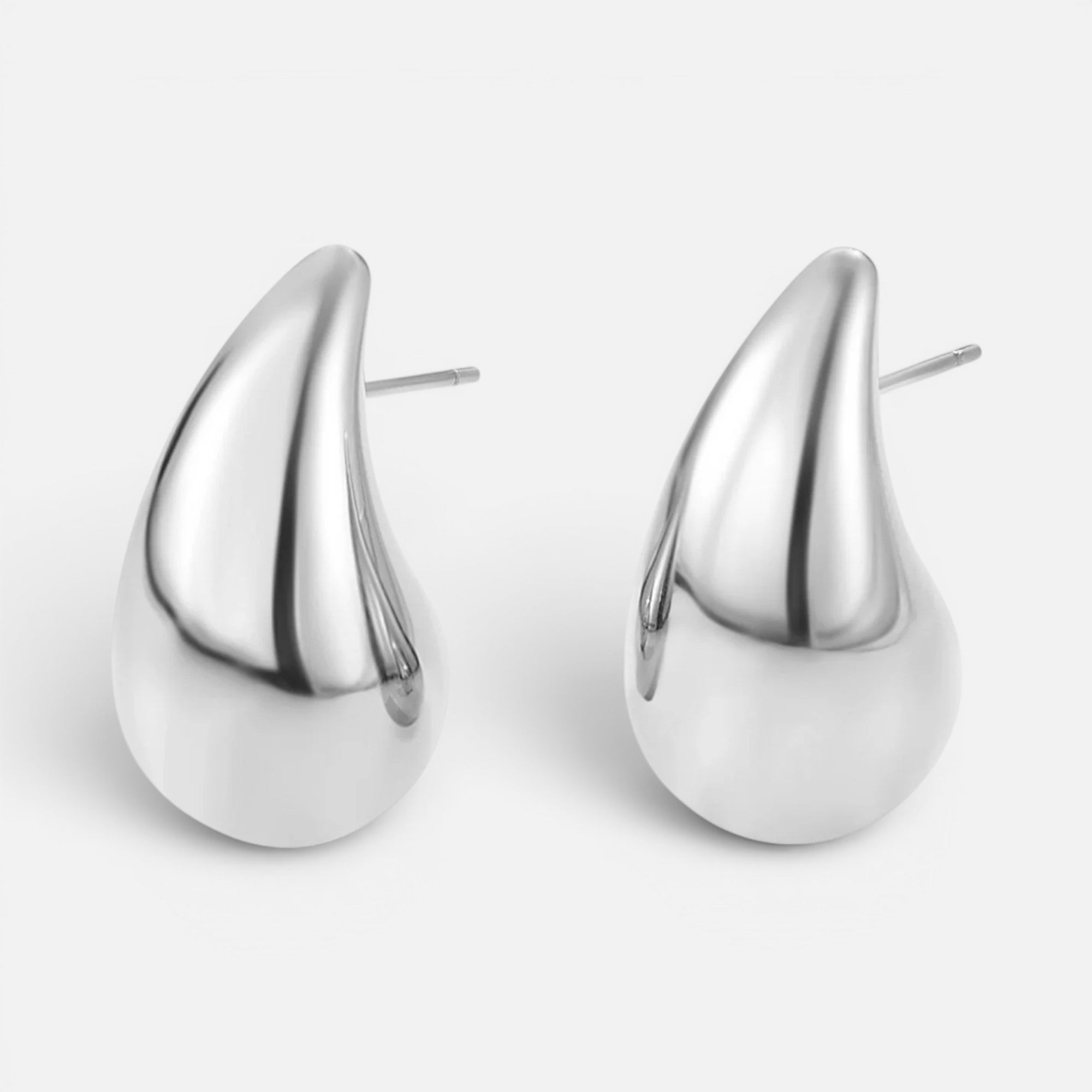 Women's Teardrop Stud Earrings