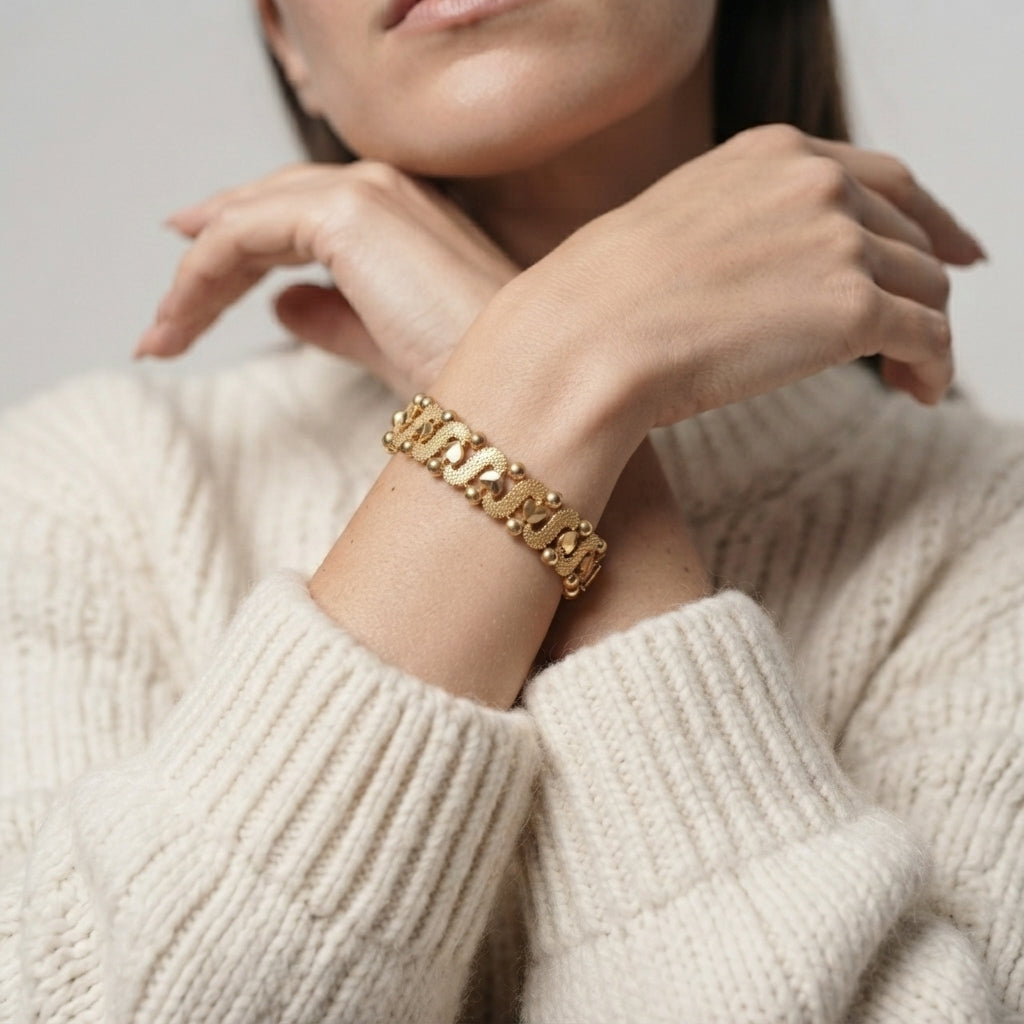 Women's Textured Heart Link Bracelet