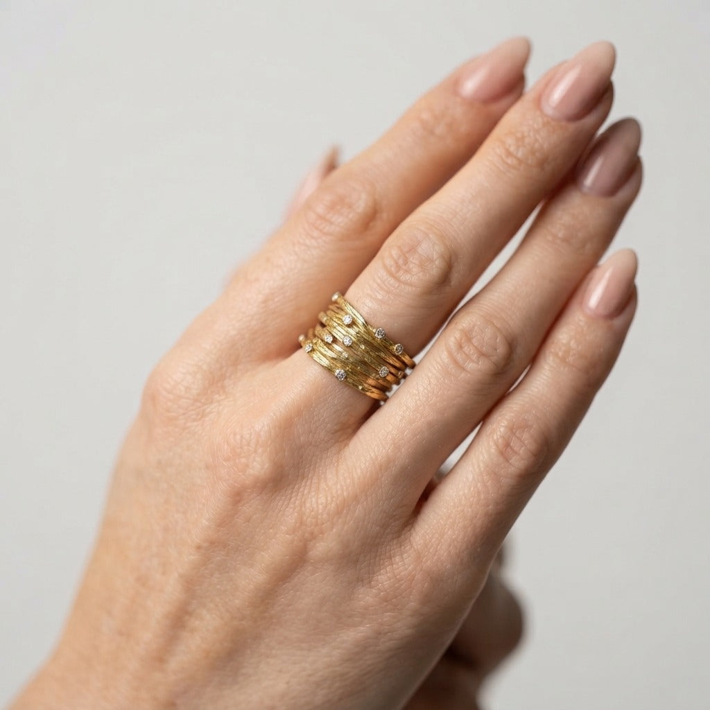 Women's Twist Crystal Ring