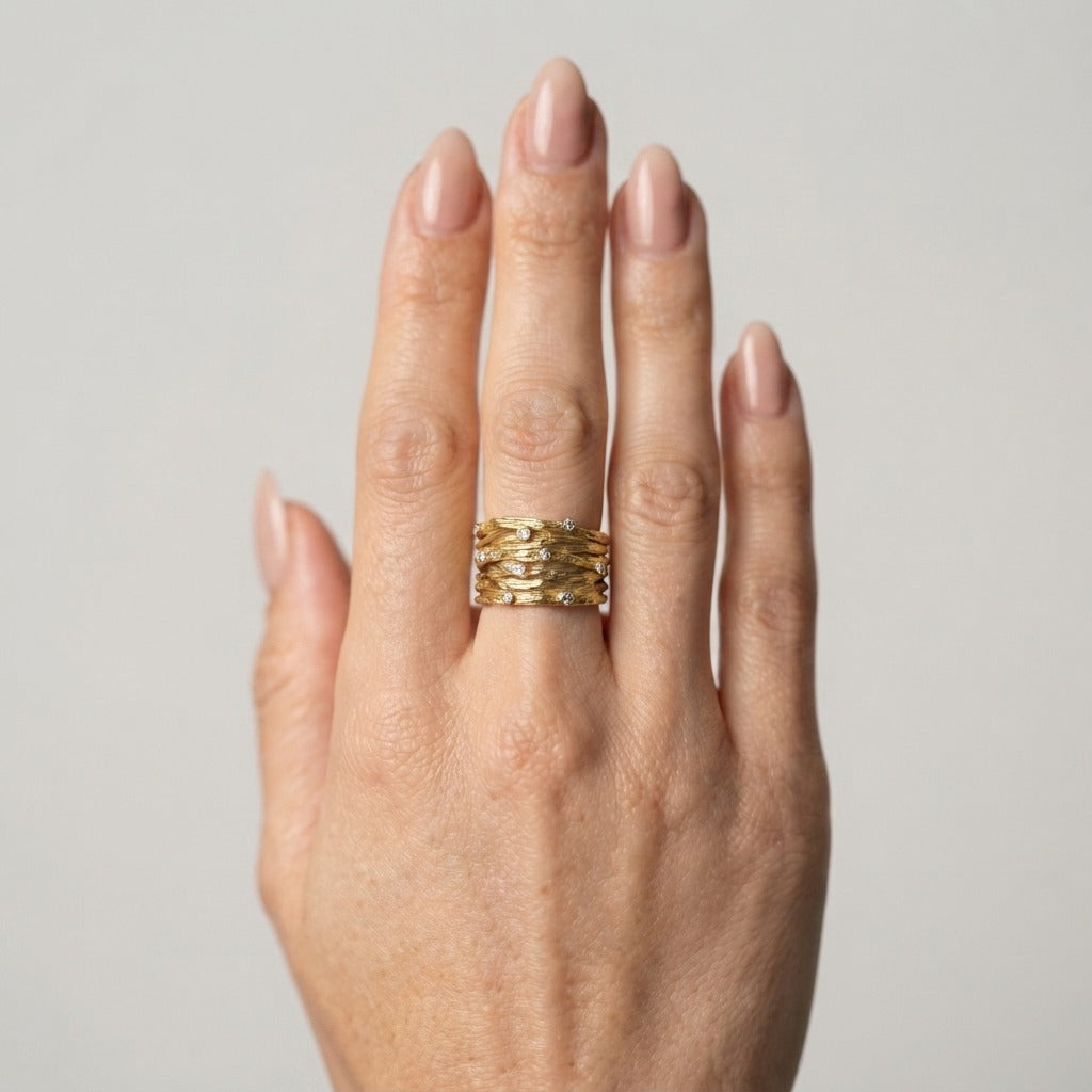 Women's Twist Crystal Ring