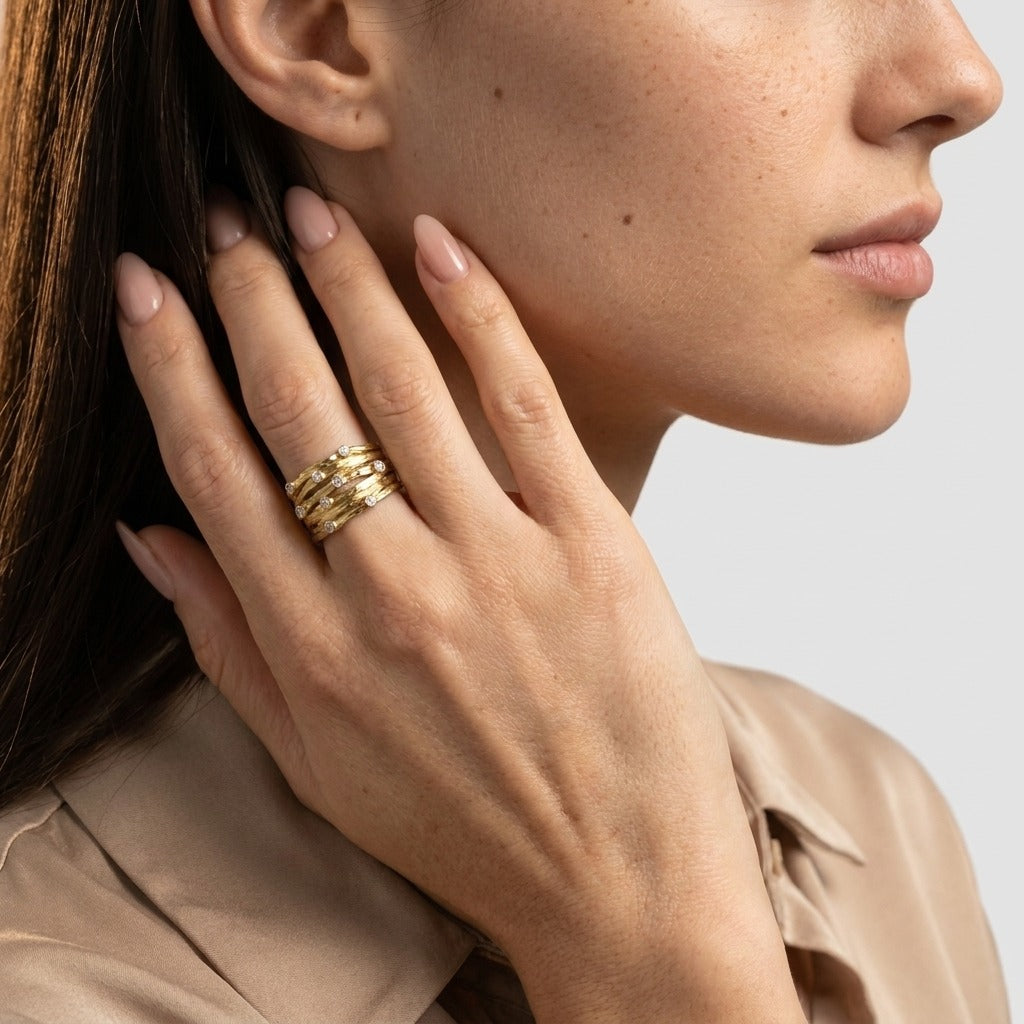 Women's Twist Crystal Ring