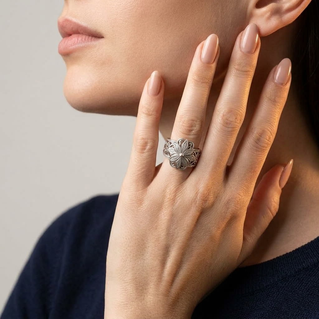Women's Wide Floral Ring